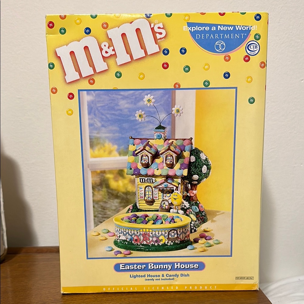 Easter Decor M&M's Bunny House Lighted House & Candy Dish NIB